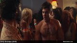 핫한 누드 몸매와 꽉 조이는 엉덩이를 흔드는 Zac efron snapshot 6