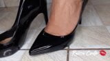 beautiful foot wearing latex vinyl high heels – Raissa Conte snapshot 11