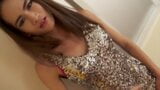 Flaca ladyboy es follada a pelo por una gran polla snapshot 2