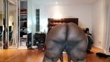 Ssbbw masif ganimet clapping snapshot 14