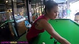 Perfeito sorriso asiático ladyboy transsexual green pov boquete e anal pau cavalgando snapshot 2