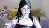 Cam girl dancing and singing snapshot 9