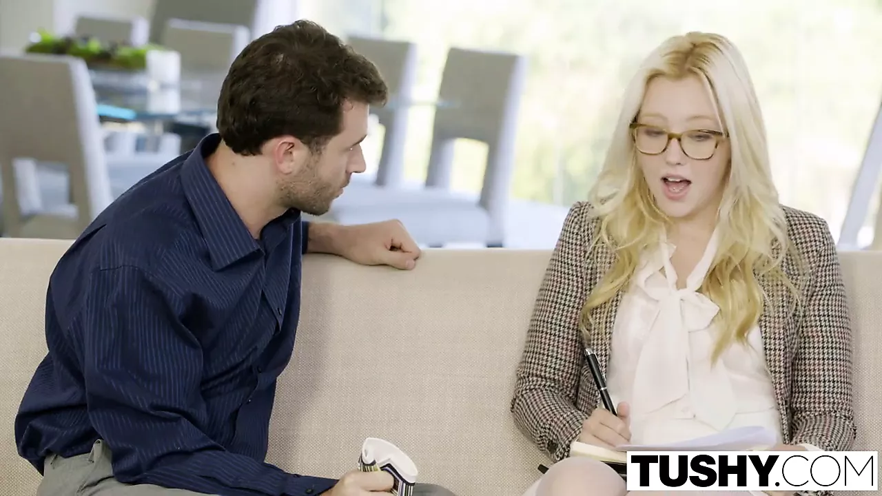 Tushy Samantha Rone