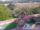 Adolescente puta Ellie dedilhando sua buceta snapshot 1