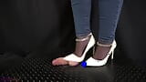 White Heels crush und stampfen - bootjob, shoejob, Ballbusting, CBT, trampeln, trampeln, high Heels, crush, stiletto snapshot 1