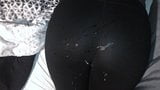 Sperma auf den Arsch, enge Leggings 03 snapshot 9