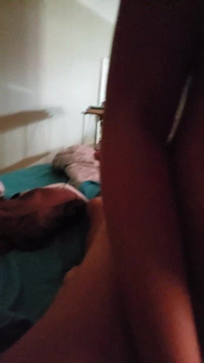 Payudara besar milf berair alami