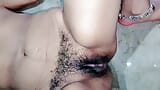 Indiancă bhabhi din satul Xxx face sex în baie cu audio hindi murdar snapshot 18