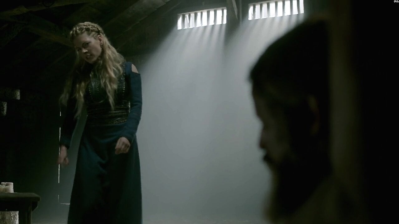 Katheryn Winnick - ''Vikings'' S05E02