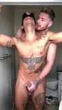 Buenos dias sexo en el baño snapshot 8