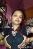 Indian aunty  flashing big boob in room snapshot 1