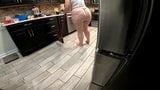 Big Booty Cleaning Lady snapshot 3
