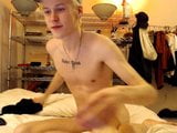 Blond Twink Shows It Off snapshot 15