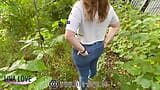 Kinky wandeling eindigt in openbare neukpartij. Heeft iemand ons betrapt?! snapshot 2