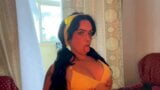 Questa ragazza in bikini balla al ritmo del reggaeton e muove il culo snapshot 11