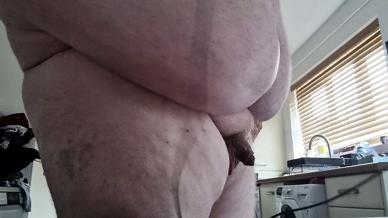 Slideshow superchub booty.