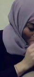 Hijabi comiendo una polla monstruosa snapshot 4