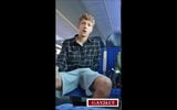 Twink masturbando no trem snapshot 3