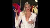 Christina Aguilera fa le tette alla vigilia di capodanno snapshot 12