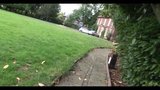 Payudara besar Inggris dewasa di luar ruangan snapshot 5
