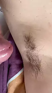 Ngocok kontol sampai dicrot di ketiak berbulu | xHamster