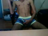 Gostoso garoto estrangeiro na webcam snapshot 2