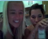 Amanda e paty ไม่มี skype snapshot 6