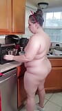 Midwestern BBW MILF Bakes Cookies Nude snapshot 14