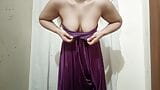 Amber Khan ostenta seus peitos em uma noite roxa com calcinha sexy e dedando sua bunda grande snapshot 7