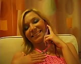 Soy Eva, una camgirl rubia con un coño afeitado snapshot 2