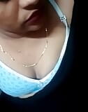 AUNTY SEXY HAI BHOT AAJ CHUD WAEE GE ACHE SE snapshot 2