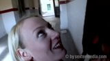 Blowjob Milf spricht Kerle an und fickt snapshot 7