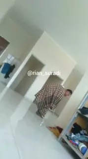 Gay sex : Indonesia gay builder suck | xHamster