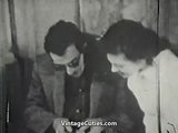 Ragazzo baffuto scopa la figa della giovane carina (vintage anni '50) snapshot 8