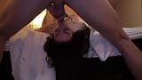 युवा मासूम लड़की होटल के कमरे में गन्दा गले में गहरे लंड लेती है snapshot 6