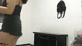 Give my horny boyfriend a good blowjob in exchange for helping me fold my clothes - Porn in Spanish snapshot 1