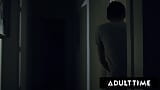 ADULT TIME - 십대 귀염둥이 프레야 파커는 의붓여동생의 남자친구가 그녀와 섹스하면 몰래 빠져나가는 것을 돕기로 동의합니다. snapshot 2