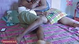 Chica india tetona cachonda engaña a su marido snapshot 2