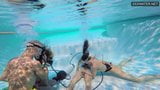 Eva Sasalka und Jason werden beim Ficken unter Wasser beobachtet snapshot 16