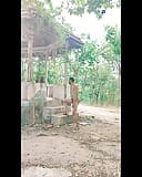 Un adolescent gay bangladais éjacule dans la forêt en plein air snapshot 9