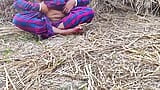 সর্ষে খেতে বৌদি কে চোদা !! Sarso ki khet me bhabi ko pel diya !! Khet me bhabhi ko choda snapshot 8