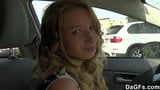 Alyssa Branch devient coquine dans la voiture snapshot 3