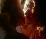 Scena di sesso di Two Moon Junction 1988 snapshot 1