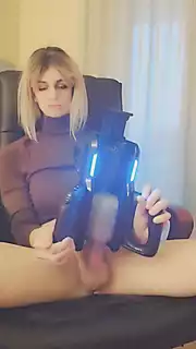 Shemale Using Fleshlight Alien | Anal Dream House
