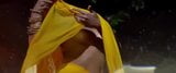 Poonam Pandey en danza de la lluvia desnuda snapshot 4