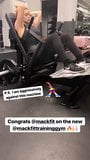 Ariel Winter with blond hair, working out snapshot 4