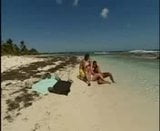 Milf neukte op het strand twee pikken - jp spl snapshot 6