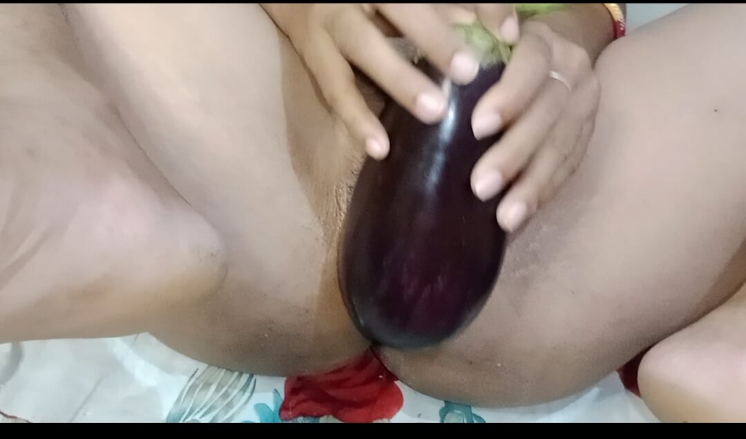 Sexy Girl Big Vegetable Fuck in Pussy feat. Rekha  | xHamster