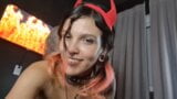 Geile succubus bezoekt de mens deze halloween en zuigt al zijn energie eruit !! snapshot 18