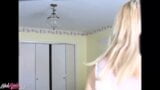 Rubia milf tiene sexo con bbc y garganta profunda y traga el semen snapshot 2